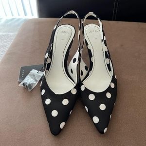 Black and white polka dot heel. Zara size 8